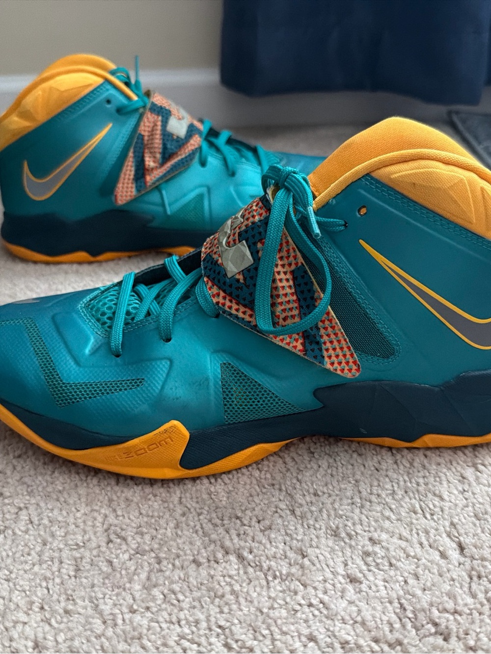 NEW Nike Zoom LeBron Soldier 7 Basketball Shoes 599264-308 Green Mens Size 12